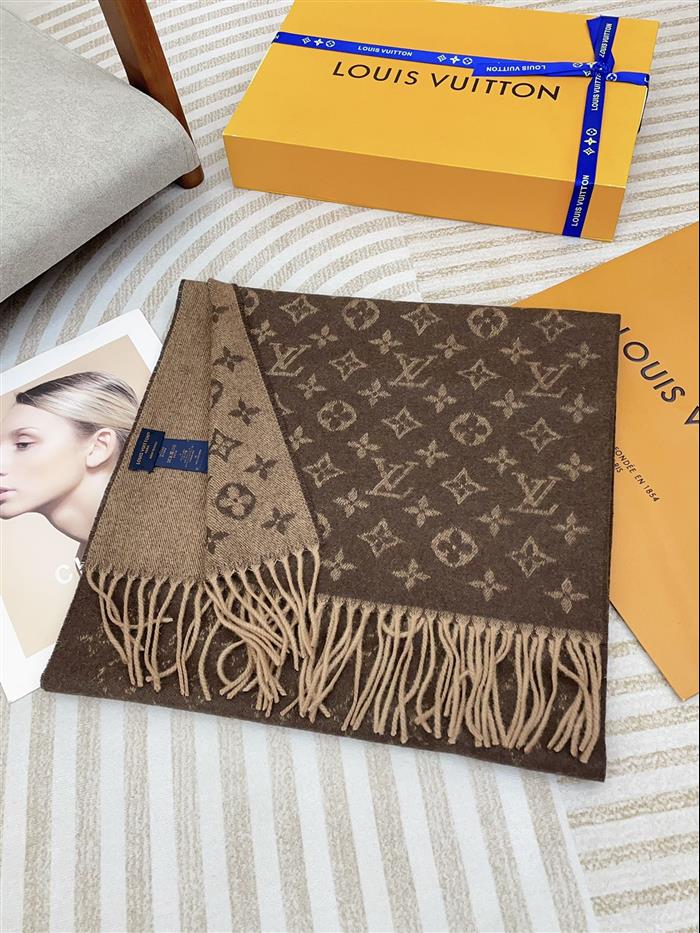 2026116111040733 380